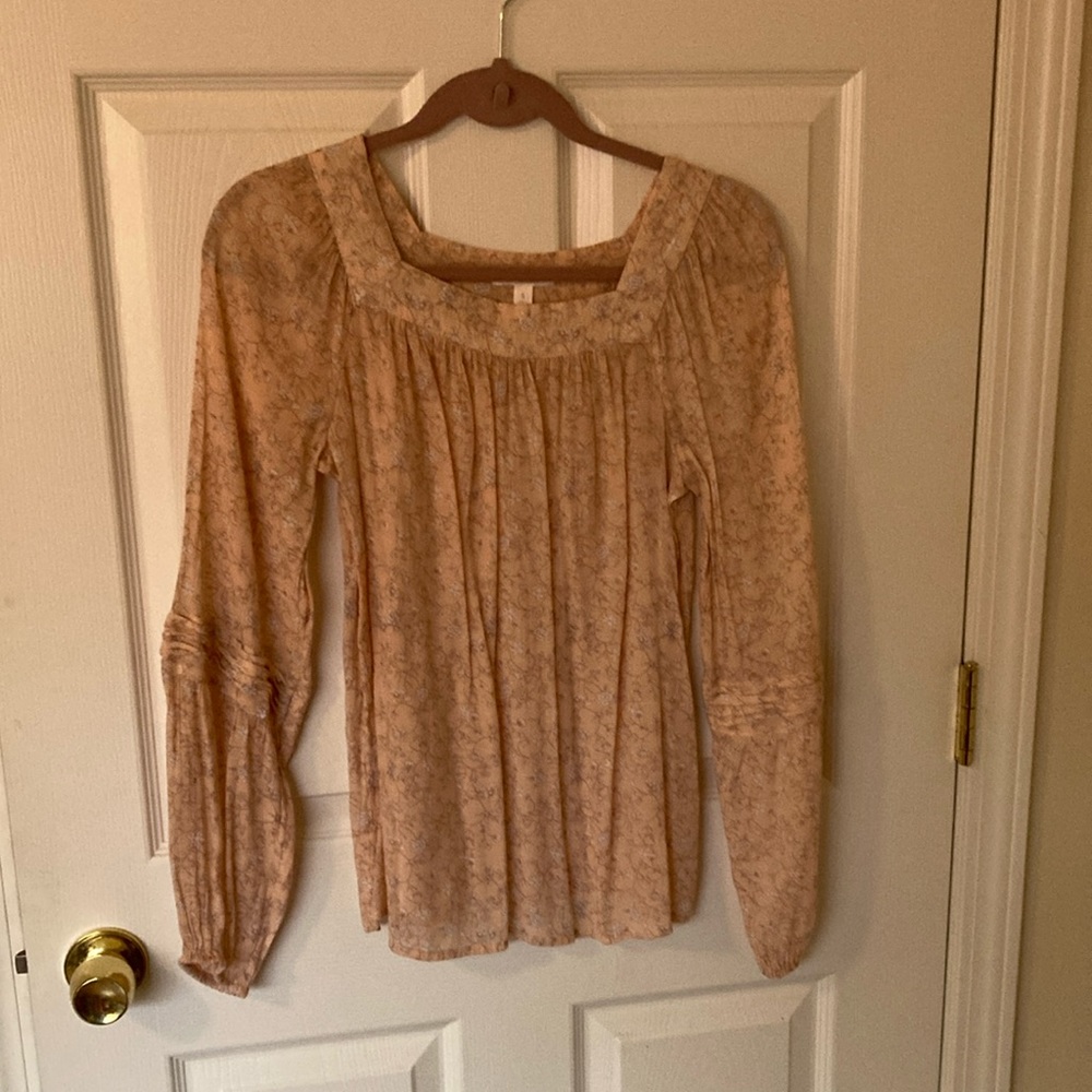 Lauren Conrad size small pink floral tunic